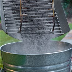 EasyDump™ Ash Pan