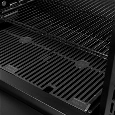 600 Square Inches Of Cooking Space